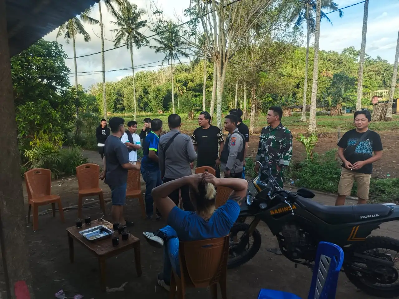Kapolsek Tompaso Respons Cepat Keributan di Desa Tolok, Warga Diimbau Tetap Tenang dan Tingkatkan Kewaspadaan